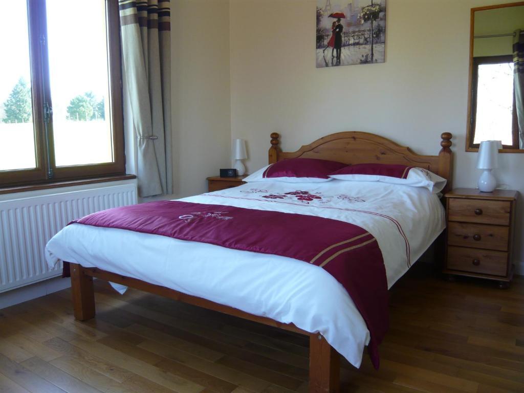 Payzac  Lakeside Bed And Breakfast חדר תמונה